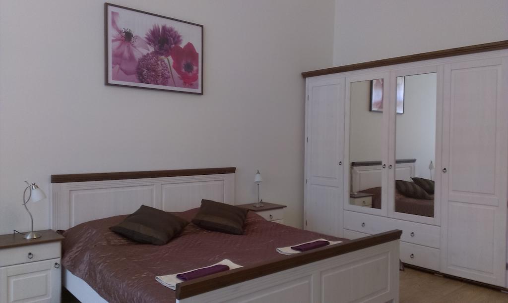 Charles IV Apartments Prague Bilik gambar
