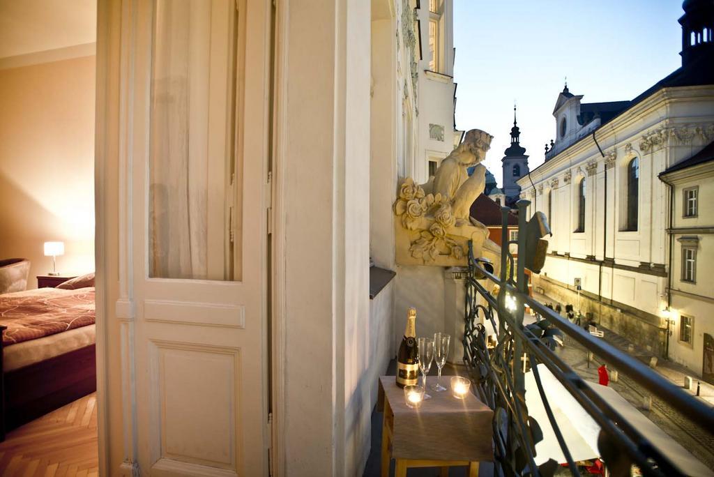 Charles IV Apartments Prague Luaran gambar