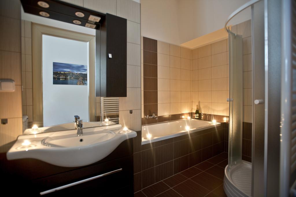 Charles IV Apartments Prague Luaran gambar