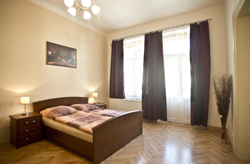Charles IV Apartments Prague Luaran gambar