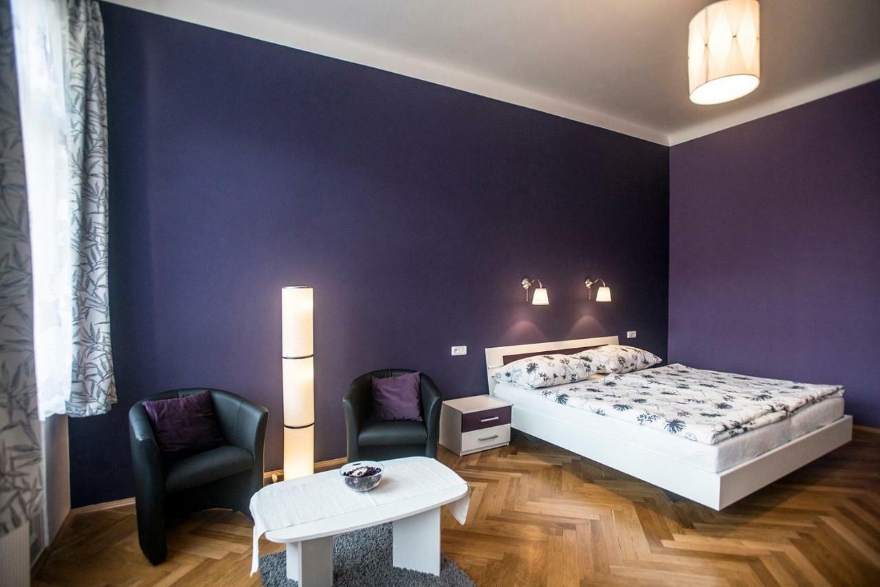 Charles IV Apartments Prague Luaran gambar