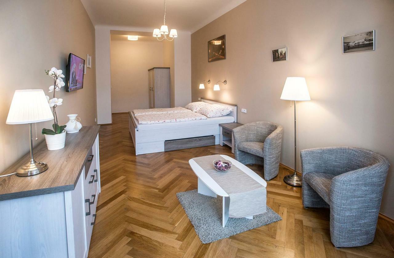 Charles IV Apartments Prague Luaran gambar